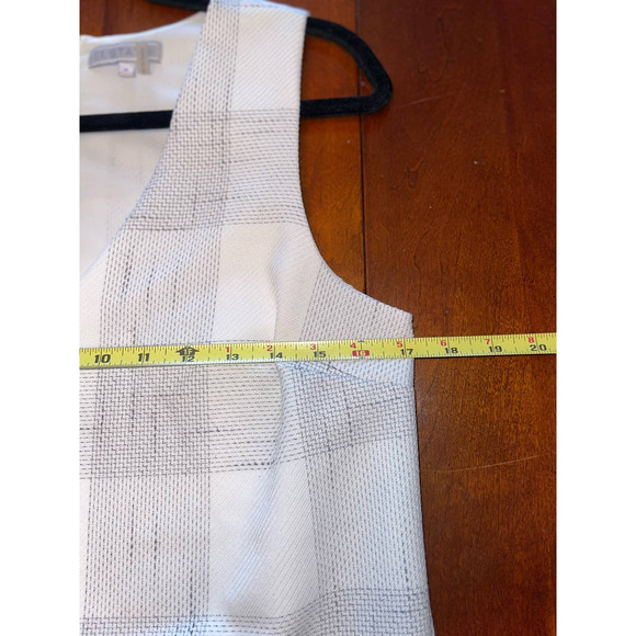 1. STATE Womens Ivory/Black Plaid Sleeveless V-Neck Asymmetrical Shift Dress - Picture 14 of 15